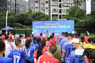 中国男篮今日中午在青岛集结完毕 下午进行了第一堂训练课